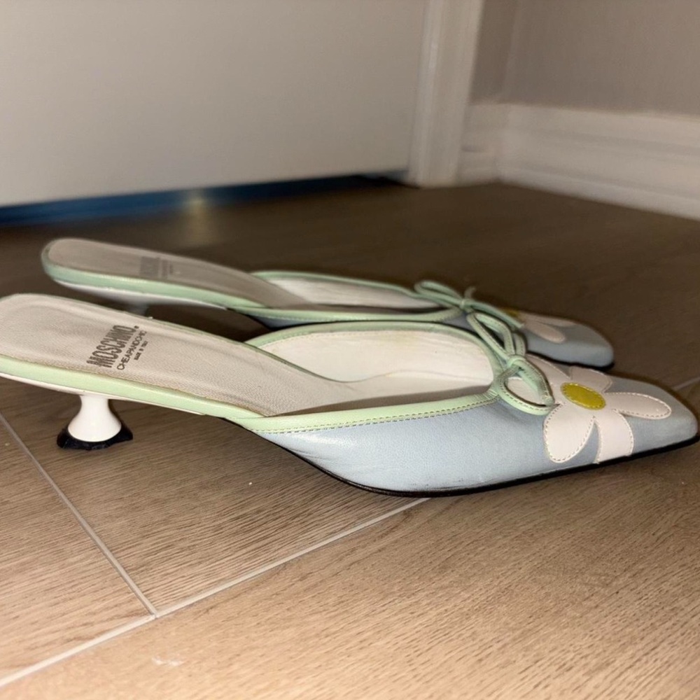 Vintage Moschino daisy mules - Picture 3 of 5